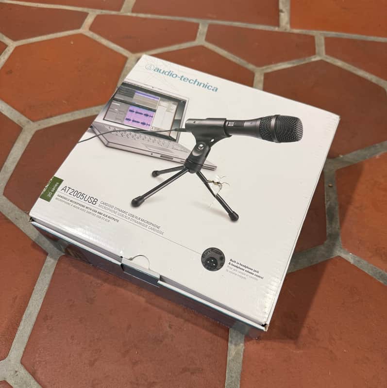 Audio-Technica AT2005USB Handheld Cardioid USB/XLR Dynamic Microphone