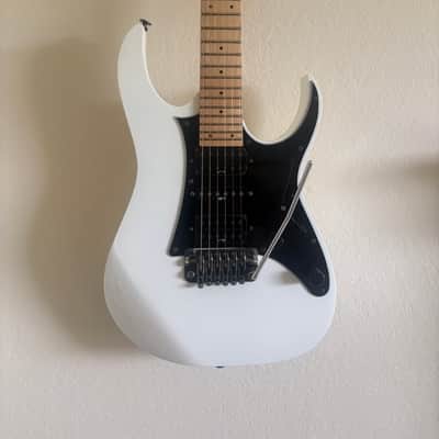 Ibanez RG 1550 2013 - White image 1