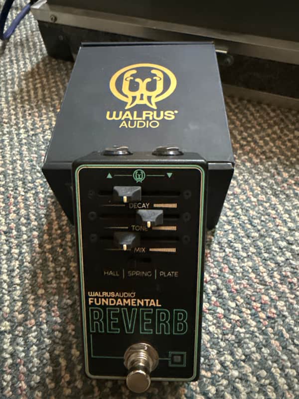 Walrus Audio Fundamental Reverb