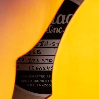Heritage Standard II H-535 Original Sunburst with Case image 7