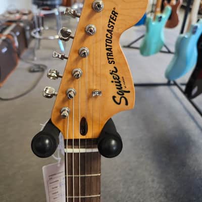 New Squier Classic Vibe '70s Stratocaster HSS HT Hardtail Electric Guitar - Mocha image 6