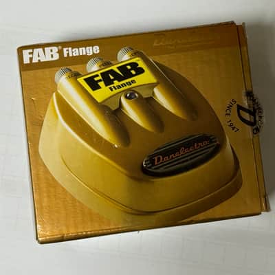 Danelectro FAB Flange D-6 mint image 3