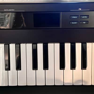 Yamaha Reface DX Mini Mobile Keyboard 2015 - Present - Black image 7