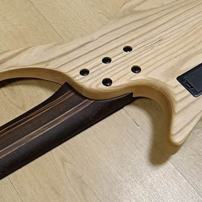 Ibanez EHB1505MS-OIF Bass Workshop 2022 - Present - Ocean Inlet Flat image 5