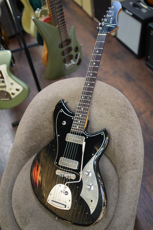 Novo Miris J Bull Black OVER 3 TONE BURST image 1