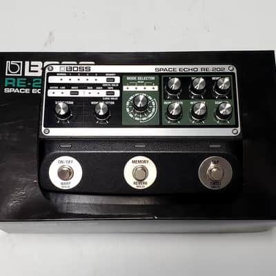 Boss RE-202 Space Echo 2022 - Present - Black / Green image 5