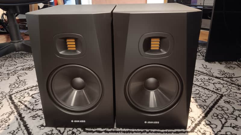 ADAM Audio T8V 8