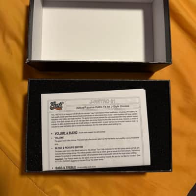 John East J Retro Bass Preamp for Jazz Bass Deluxe - Chrome image 7