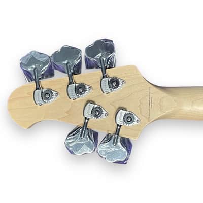 Skyline 55-02 Deluxe FRETLESS, Quilt w/ Lined Ebony *On order, ETA June 2026 image 4