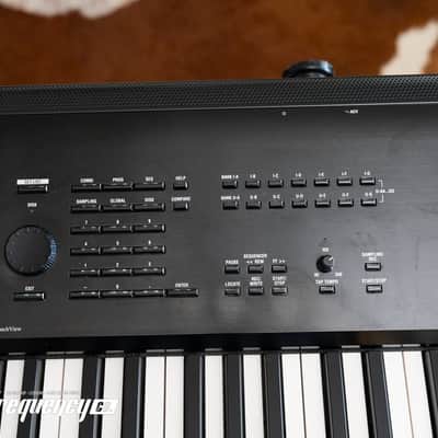 Korg Kronos 2 88-Key Digital Synthesizer Workstation image 9