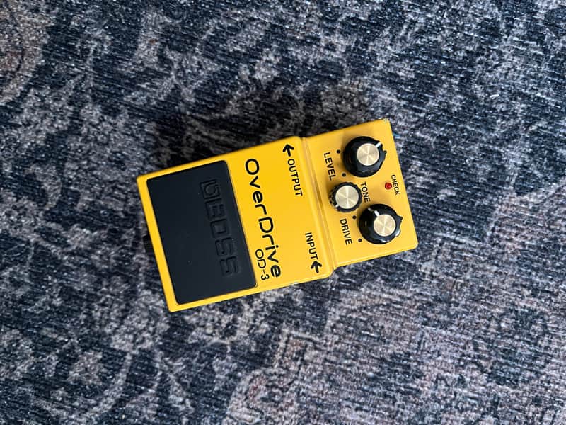 Boss OD-3 OverDrive (Silver Label) 1997 - Present - Yellow