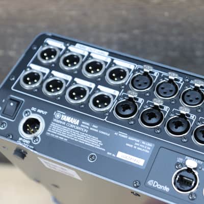 Yamaha DM3 Dante-Equipped 16 Mono Input Channels Digital Mixing Console w/Box imagen 14