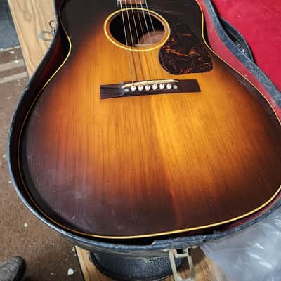 Gibson LG-2 1946 - 1949 - Sunburst image 1