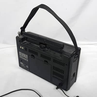 Vintage Panasonic RF-2200 8 Band Short Wave Double Superheterodyne Radio TESTED image 5