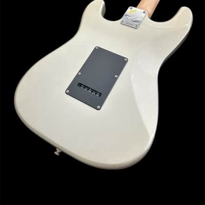 Silver Stratocaster 2000’s - Silver image 5