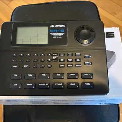 Alesis SR-16 Drum Machine 2010s - Black image 1