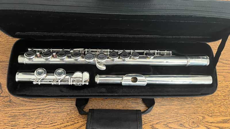Used Yamaha YFL-221 Student Flute FULLY SERVICED image 1