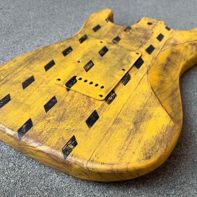 Area 51 Stratocaster S Type Custom Relic Guitar Body Pickguard Alien Light Weight image 5