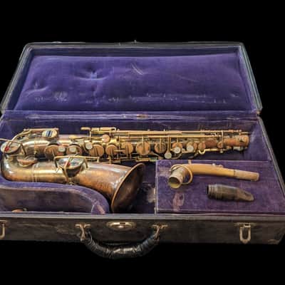 Vintage 1923 "The Buescher" True Tone Alto Saxohone image 13