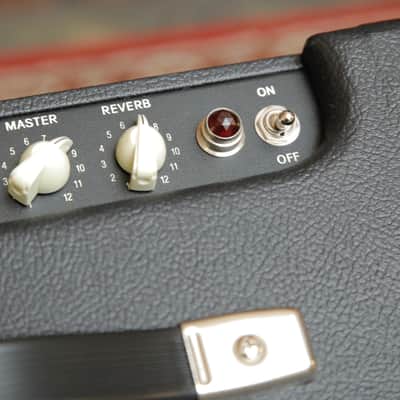 Fender Blues Junior IV 15-Watt 1x12" Valve Amplifier Combo Pre-Owned image 7