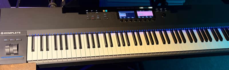 Native Instruments Komplete Kontrol S88 MKii - Black image 1