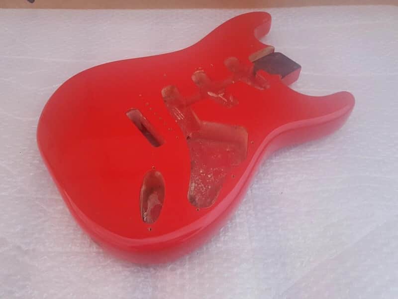 80's TORINO RED STR*T BODY - '69 ROUTS image 1