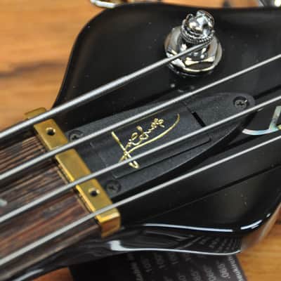 Warwick Buzzard (John Entwistle Signature model) Nirvana Black Transparent image 10