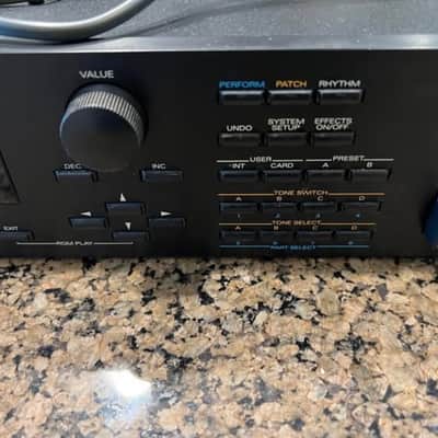 Roland jd990 with SR JV80 04 CARD image 5