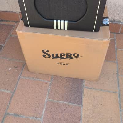 Supro 1822R Delta King 12 15-Watt 1x12" Guitar Combo 2021 - Present - Black / Cream Stripes image 2