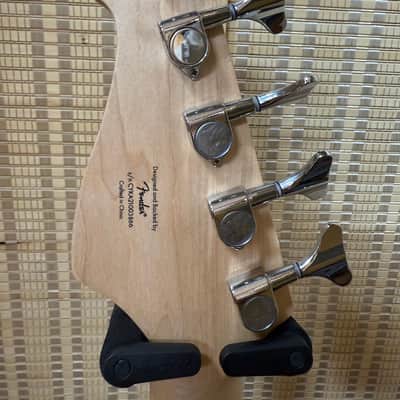 Squier Affinity Jazz Bass with Maple Fretboard 2021 - Present - Black image 18