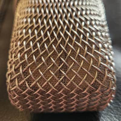 RODE NT-1 Microphone Large Diaphragm Condenser Microphone image 8