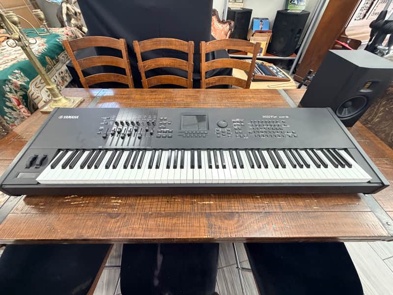 Yamaha Motif XF 8 Production Synthesizer Keyboard Piano image 1