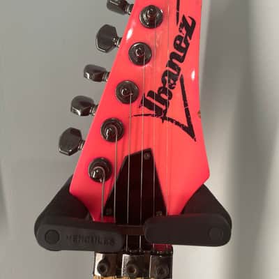 Ibanez JEM777-SK Steve Vai Signature with Edge Tremolo 1987 - 1989 - Shocking Pink image 2