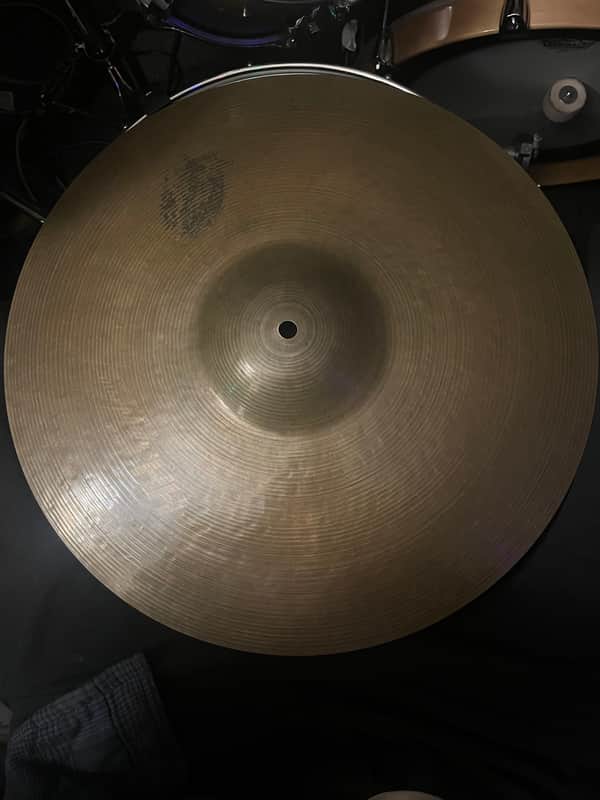 [VIDEO] Sabian 18" HH New Symphonic Medium Light Orchestral Cymbals (Pair) 2010s - Traditional image 1