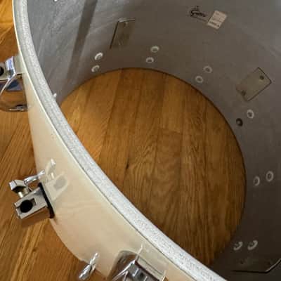 Gretsch Vintage Early 1980s 16x18 (18 Diameter) Floor Tom Jasper Shell White Nitron 100% Original Except Heads image 12