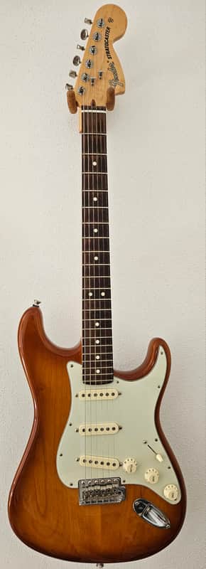 Fender American Performer Stratocaster 2020 - Honey Burst image 1