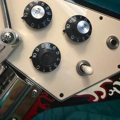 Gibson Custom Shop "Inspired By" Jimi Hendrix Psychedelic Flying V 2006 - Psychedelic Black image 12