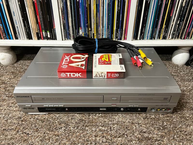 Sony SLV-D271P DVD/VHS Player VCR Recorder Combo w/ Remote & Cables TESTED ✅