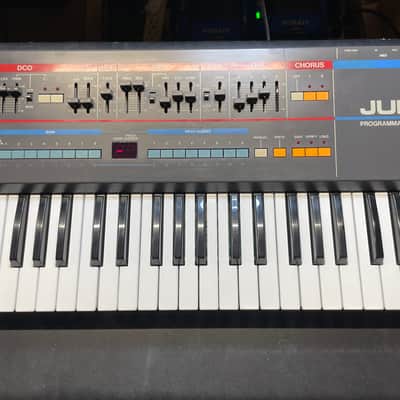 Roland Juno-106 61-Key Programmable Polyphonic Synthesizer image 4