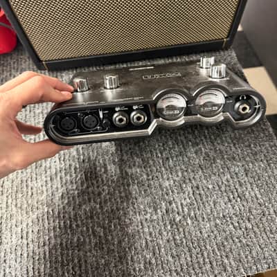 Line 6 TonePort UX2 USB Audio Interface 2000s - Black / Red imagen 2