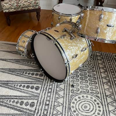 Stewart Drumset MIJ 1960s White Marine Pearl image 4