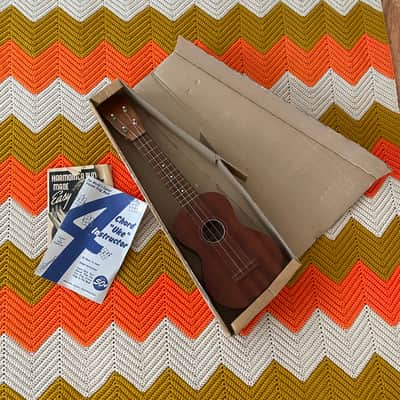 Hawaii Soprano Ukulele - Super Cute 1960’s Uke! - Made in Japan 🇯🇵 ! - Near Mint Condition in Original Box! - image 9