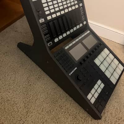 Native Instruments Maschine MkIII & Maschine Jam w/ Custom Stand & Dust Cover image 3