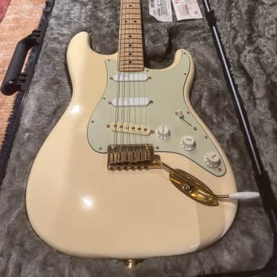 2019 Fender American Professional Stratocaster Olympic White w/ Lace Sensors & Gold Hardware OHSC image 1