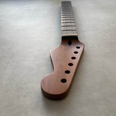 Roasted Maple / Rosewood Stratocaster neck - Nitro Satin - SS Frets - Bone nut image 5