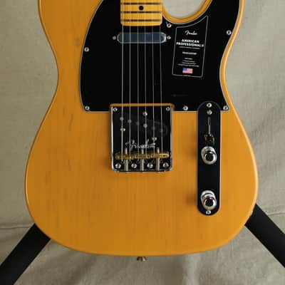 Fender American Professional II Telecaster - Butterscotch image 2