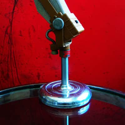 Vintage RARE 1940's Airline / Electro-Voice V-1 Ribbon Velocity Microphone w 423 model stand PROP image 3