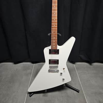 Epiphone '84 Explorer-EX - Alpine White - Modded image 1