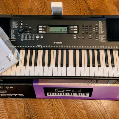 Yamaha PSR-E373 61-Key Portable Keyboard 2020 - Present - Black