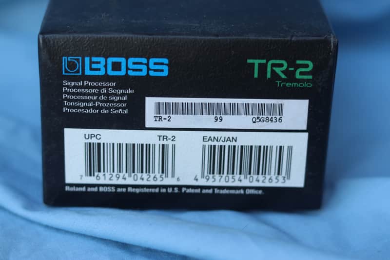 Boss tr-2 tremolo pedal with box and paperwork image 1